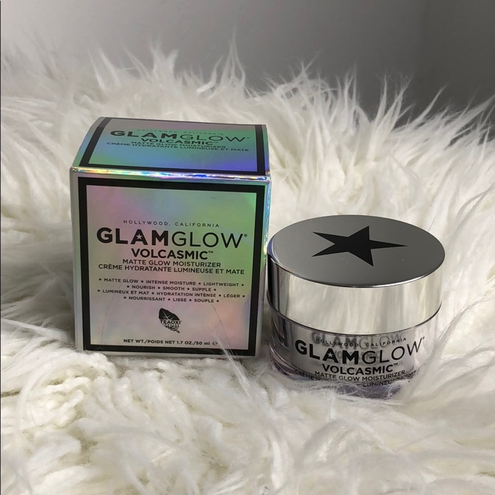 GlamGlow Volcasmic moisturizer